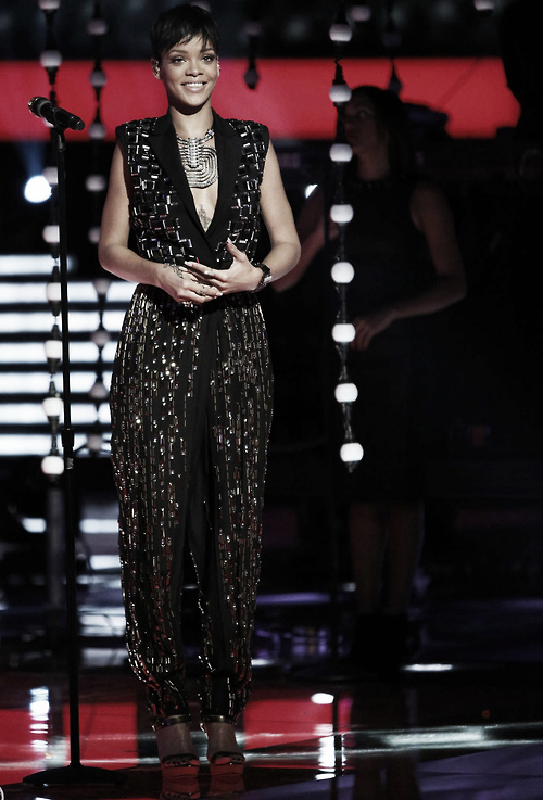 rihannaslanvinspring2013jl1