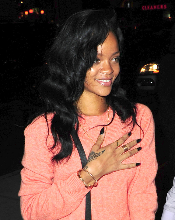 rihannatalonnailsjl