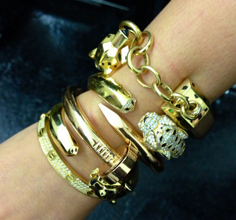 KimKardashianFiveCartierBraceletsjl1