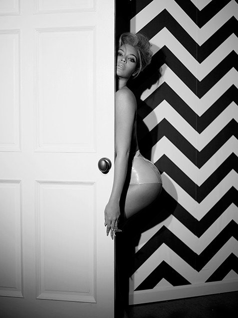 Beyonce 2014 Calendar www.jinnaloves.comPic2