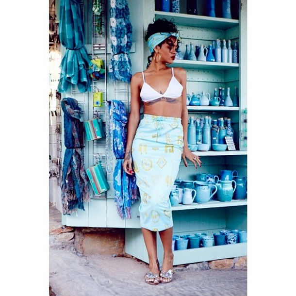Rihanna in Greece Rocking JoyrichxGiza Spring 2014 www.jinnaloves.comPic1