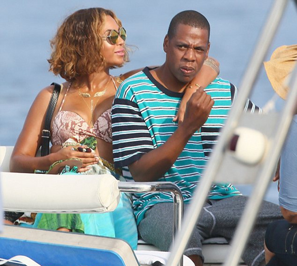 Beyonce on Vacation in Cannes for 33rd Bday Pic1