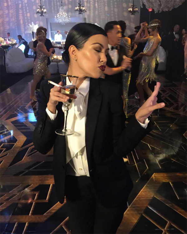 kourtney-kardashian-kris-jenner-birthday-8