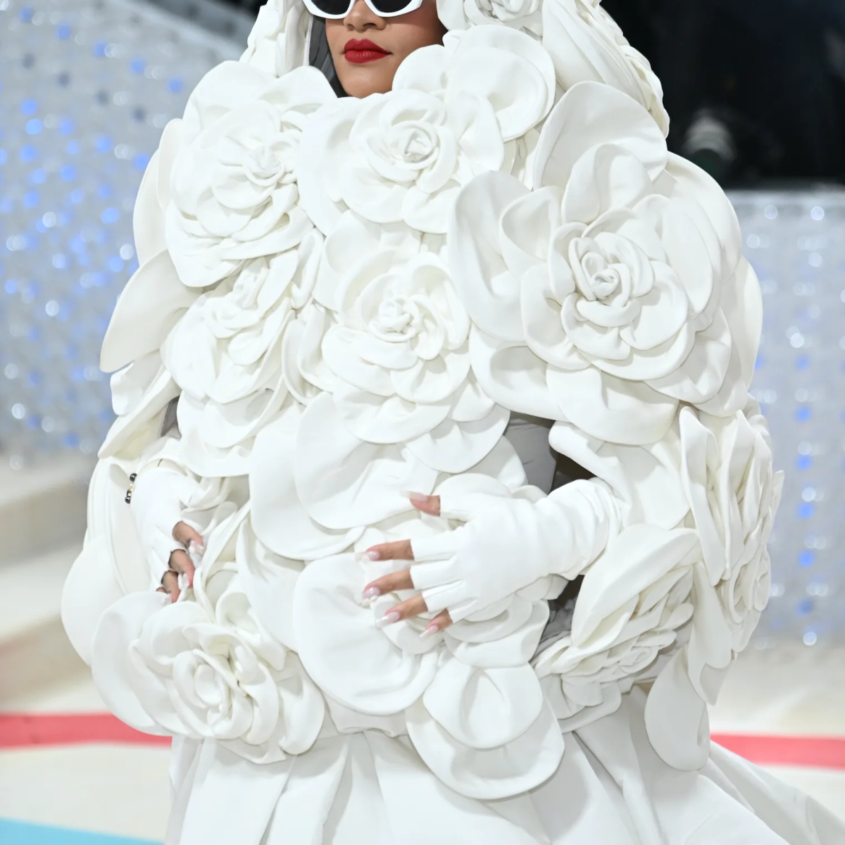 Met Gala 2023: Rihanna looked like a Beautiful Bride in All White & Florals